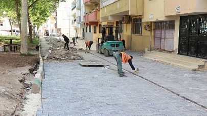 Şanlıurfa Haliliye'de Kilitli Beton Parke İle Sokak Yenileme Çalışmaları Hız Kazanıyor