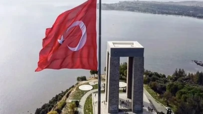 Şanlıurfa'da Çanakkale Zaferi'nin 107. yılında şehitler dualarla anıldı.