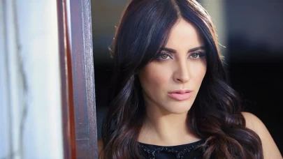 Zara Kimdir? Ünlü Şarkıcının Hayatı ve Kariyeri