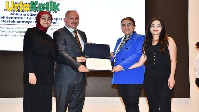 Harran Üniversitesi Sağlık Hizmetleri Meslek Yüksekokulu Türkiye'de Üçüncülüğü Elde Etti