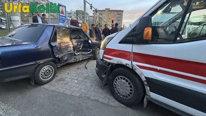 Şanlıurfa'dan Diyarbakır'a giden ambulans kaza yaptı: 1 kişi yaralandı!