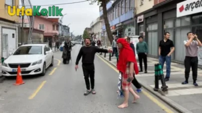 Hamamda Sürpriz Deprem Deneyimi Yaşayan Kişi, Sokağa Peştamalla Fırladı