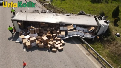 Siverek'te Trajik Kaza: Diyarbakır Karayolunda Devrilen Tırın Şoförü Hayatını Kaybetti.