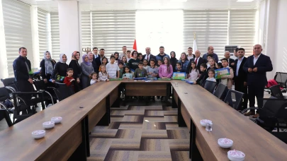Başkan Nihat Çiftçi Gençlik Ve Çocuk Meclisiyle Buluştu