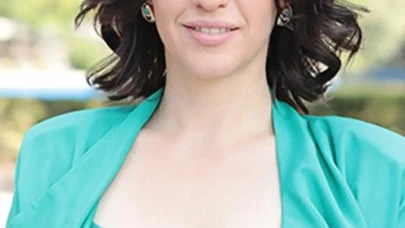 Evrim Alasya Kimdir?