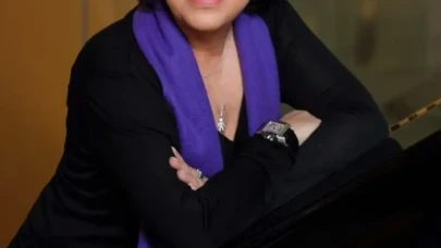 Oya Başar Kimdir?