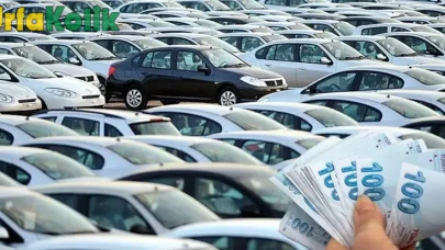 Mayıs'ta kur zamlarıyla otomobil fiyatları rekor seviyeye yükseldi. Sıfır araç fiyatları 1.2 milyon TL'yi geçti.