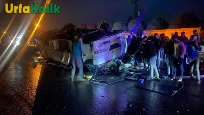 Tarım işçilerini taşıyan araç kaza yaptı: 25 işçi yaralı oldu