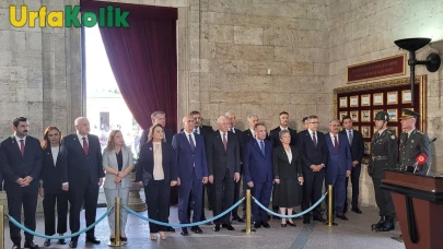 TBMM Başkanı Numan Kurtulmuş ve Heyet Anıtkabir’de!