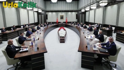 Kabine Toplantısında Masaya Yatırılan Konular: Bayram Tatili, Ekonomik Durum ve Terörle Mücadele