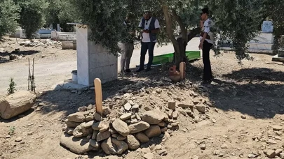 Ailesini Yakarak Katletmişti, Korkudan Gizlice Defnedildi