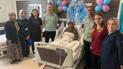 53 Yaşında İkiz Bebek Dünyaya Getirdi