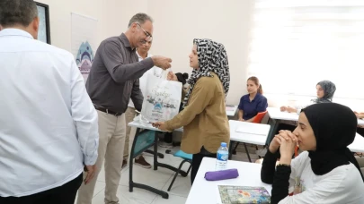 Başkan Mehmet Kuş, Her Türlü Destek Sözü Verdiği Gençlerden Tek Bir Şey İstedi