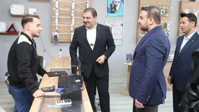 Başkan Canpolat Ve Ak Parti İlçe Yönetimi Devteyşti’de Vatandaşlarla Buluştu