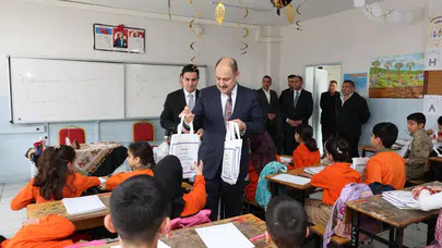 Başkan Gülpınar, “Hikayemde Konuğum Var” Etkinliğinde Öğrencilerle Buluştu