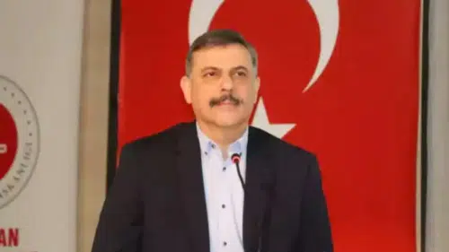 Bakan Çiftçi: Araçlarda Sonradan Takılan Tabletler Yasak