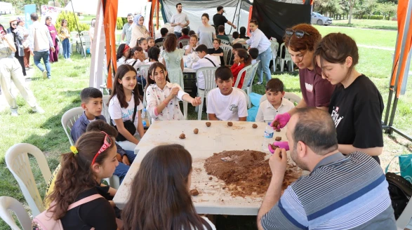 Büyükşehir Belediyesi’nden Renkli Ve İlham Verici Bir Şenlik