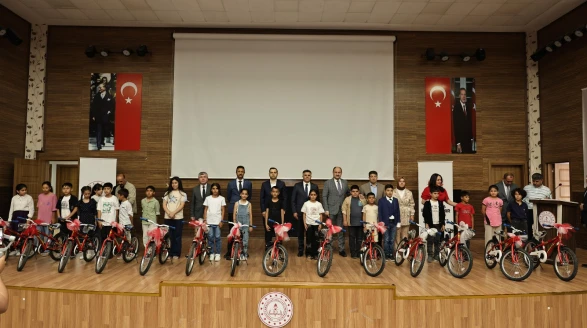 Şanlıurfa Büyükşehir Belediyesi, Eğitime Pedallı Destek Verdi