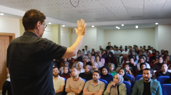 HARRAN BELEDİYESİ'NDEN SINAV ÖNCESİ ÖĞRENCİLERE MORAL SEMİNERİ