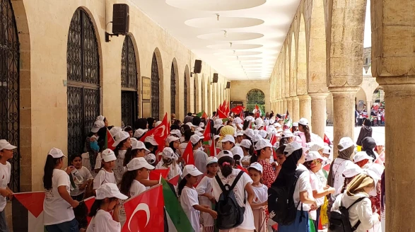 TÜGVA 6 Bin Öğrenciyle Kudüs Provası Gerçekleştirdi