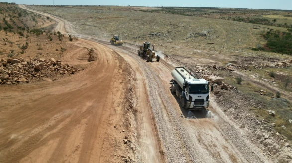 Büyükşehir, 39 Km’lik Grup Yolu İçin Asfalt Hazırlıklarını Hızlandırdı