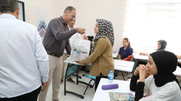 Başkan Mehmet Kuş, Her Türlü Destek Sözü Verdiği Gençlerden Tek Bir Şey İstedi