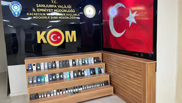 Kaçak Cep Telefonu Operasyonu