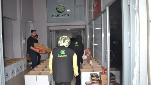 İyilik İyidir Derneği’nden Ramazan Seferberliği: 1400 Aileye Gıda Kolisi