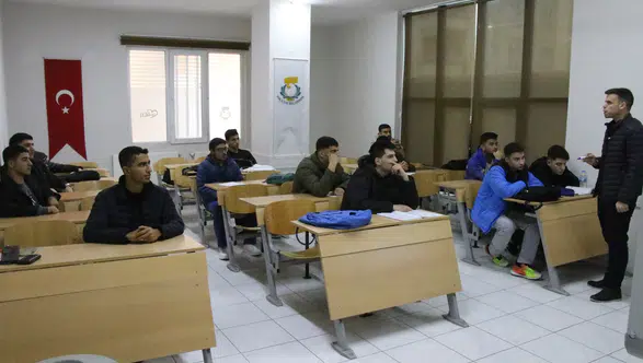 Haliliye’de Gençler Geleceğe Eğitimle Hazırlanıyor