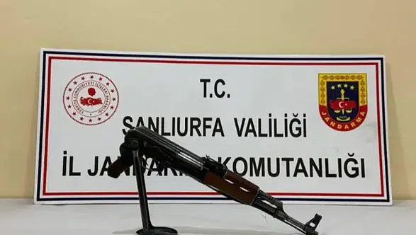 Viranşehir'de silah operasyonu: Jandarma 1 piyade tüfeği ele geçirdi.