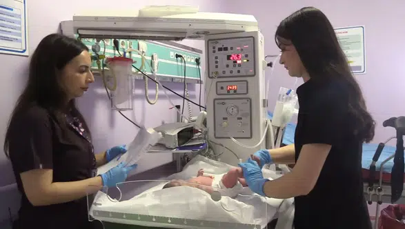 Yenidoğanlarda Göz Dibi Taraması Görme Kaybını Önleyebilir