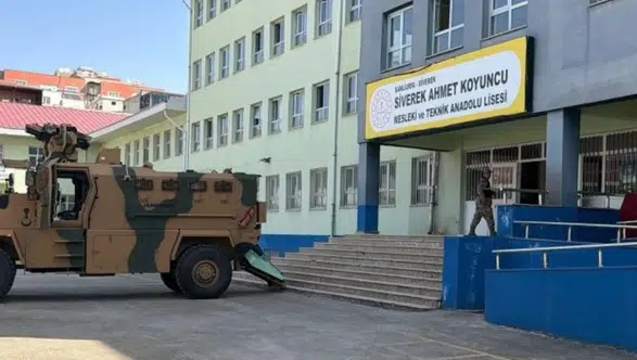 Siverek’te Liseye Silahlı Saldırı: Çok Sayıda Yaralı