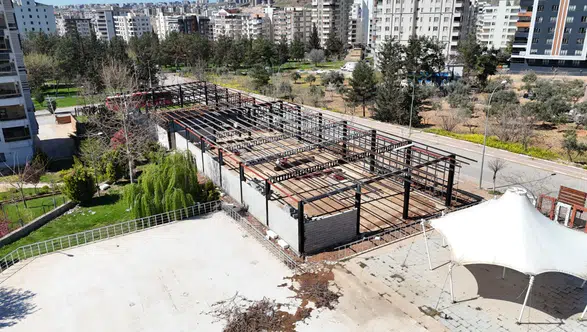 Karaköprü Atakent’te İki Yeni Spor Salonu Yükseliyor