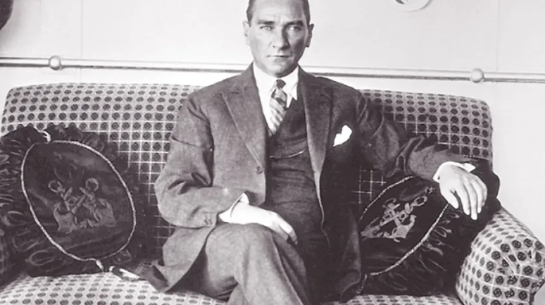 Mustafa Kemal Atatürk Kimdir?