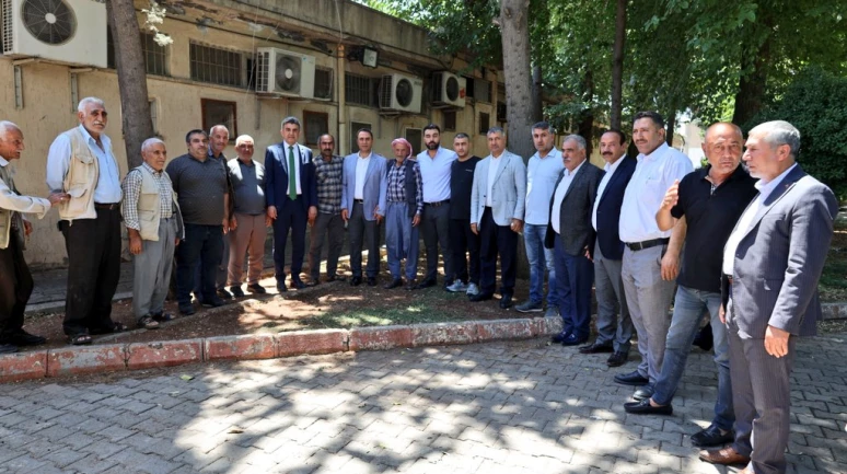 Ak Parti İl Başkanı Günbegi Buğday Pazarı Esnaflarını Ziyaret Etti