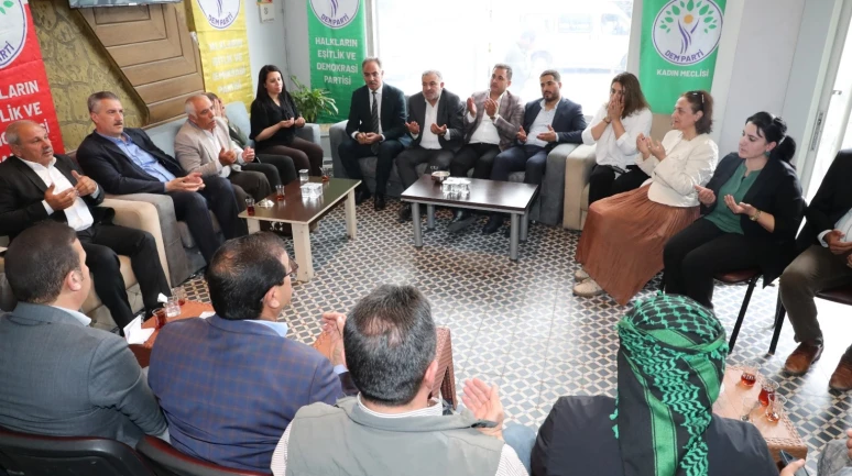 Başkan Kuş DEM Parti’ye Taziye Ziyaretinde Bulundu