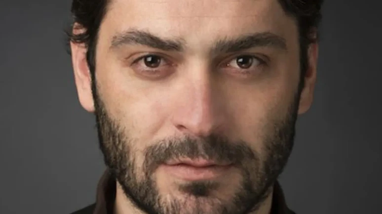 Ozan Akbaba Kimdir?