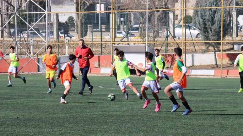 Büyükşehir, Çocukları Sanat Ve Sportif Aktivitelerle Buluşturuyor