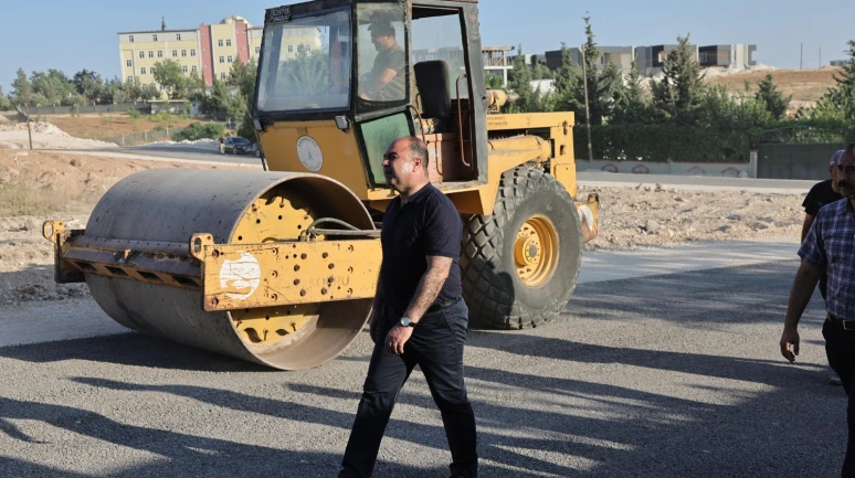 Karaköprü’de Yeni Yollar Asfaltla Buluşuyor