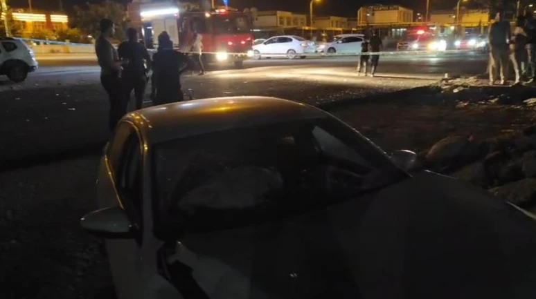 Şanlıurfa'da 2 Otomobil Kafa Kafaya Çarpıştı