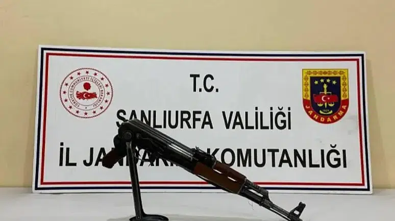 Viranşehir'de silah operasyonu: Jandarma 1 piyade tüfeği ele geçirdi.