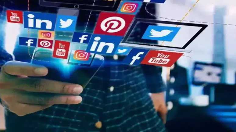 Sosyal Medyaya 15 Yaş Sınırı Geldi