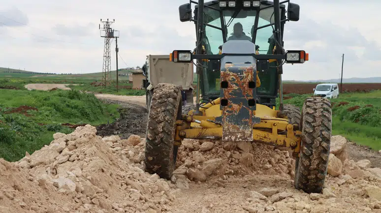 Eyyübiye Kırsalında Yollar Daha Güvenli Oluyor