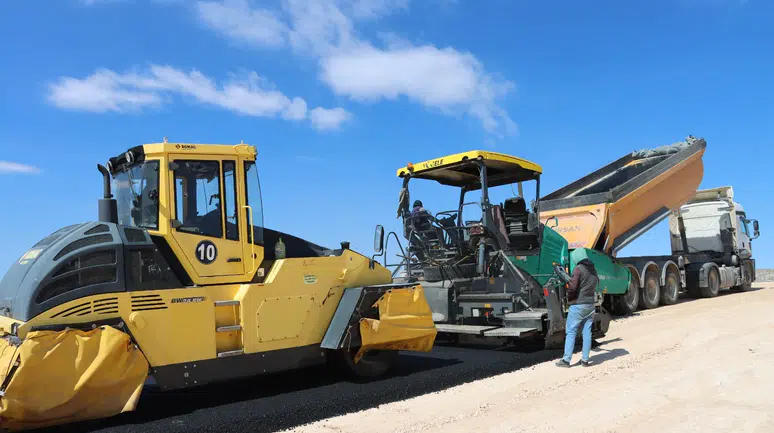 Şanlıurfa’da Modern Grup Yolunda Asfalt Çalışmaları Tamamlandı