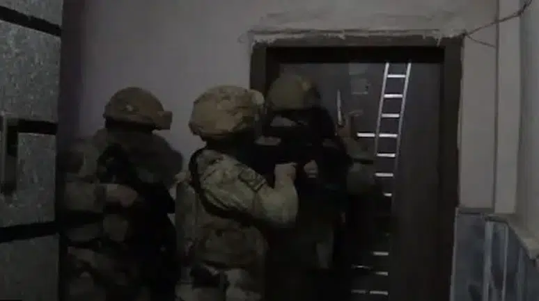 33 İlde FETÖ Operasyonu: 69 Şüpheli Yakalandı