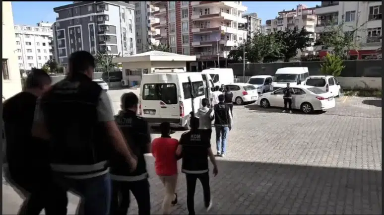Şanlıurfa'da Tefecilikle Mücadele Operasyonu: 6 Gözaltı, 6 Şüpheli Tutuklandı