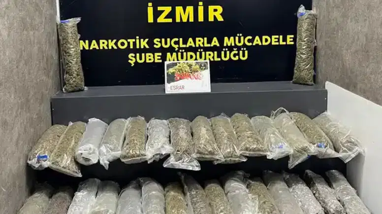 İzmir’de Dev Uyuşturucu Operasyonu: 1 Ton 346 Kilo Skunk Ele Geçirildi