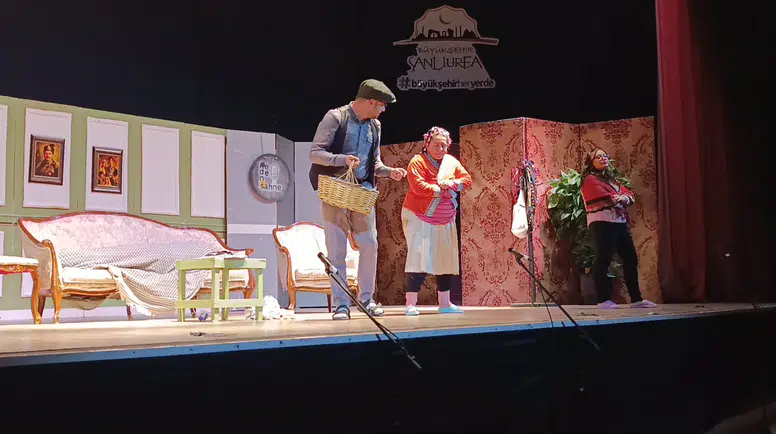 Şanlıurfa’da Adile Naşit Ruhu Sahnede